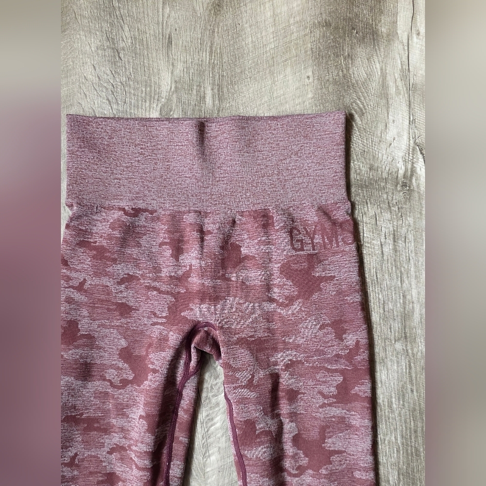Gymshark Purple Camouflage Leggings - Picture 2 of 5
